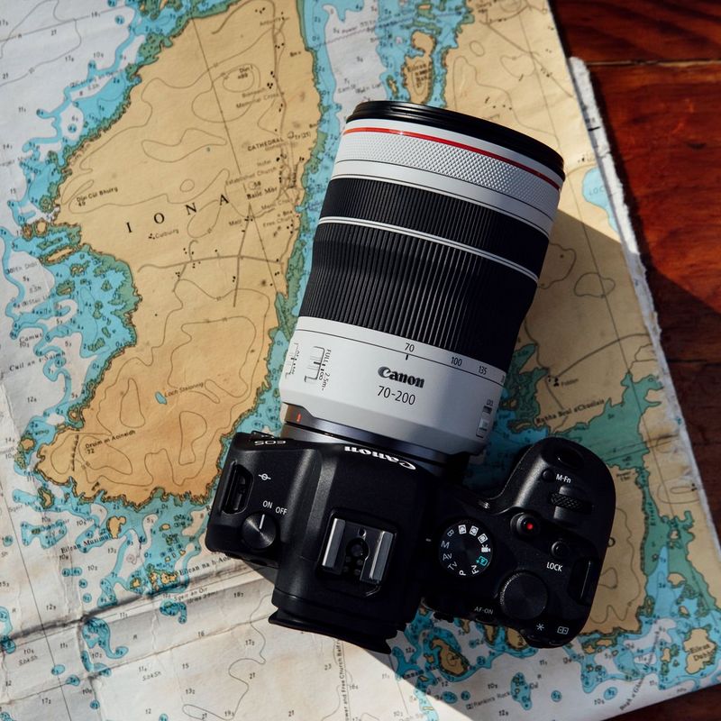 Canon RF 70-200mm F4L IS USM 1 4318c005 rf 70 200mm f4l is usm 04