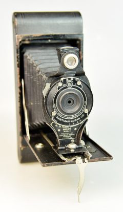 D1745 01 KODAK FOLDING 2A CARTRIDGE HAWK-EYE