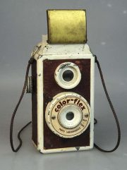 FOTOCAMERA COLOR-FLEX PHOTO LABORATORIES BIOTTICA USA FILM 127 ( 1947)