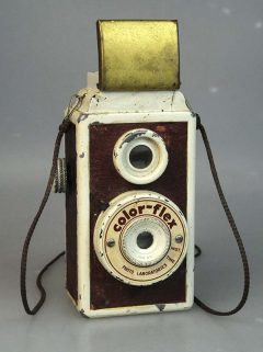 D1965 01 FOTOCAMERA COLOR-FLEX PHOTO LABORATORIES BIOTTICA USA FILM 127 ( 1947)