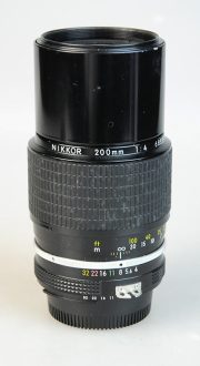 OBIETTIVO NIKON 200:4 AI