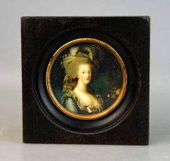 D2129 01 QUADRETTO 13X13 CON DIPINTO DI NOBILDONNA CIRCOLARE