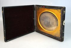 D2270 02 DAGHERROTIPO 13X17 (3 BAMBINE ) + COPERTINA IN PELLE