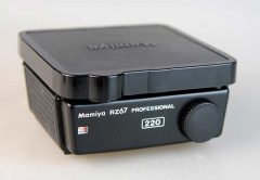D2451 01 MAGAZZINO MAMIYA 220 RZ67 PROFESSIONAL