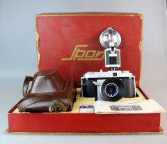 D2512 0 FOTOCAMERA CLOSTER SPORT OBIETTIVO 50:1,8 ACROMATIC CLOSTER S CON MICRO FLASH CLOSTER BORSA PARALUCE MADE IN ITALY