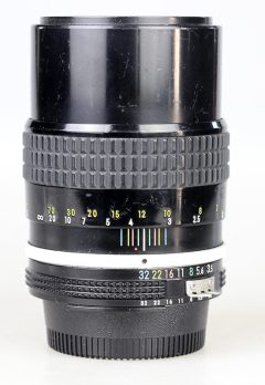 D3839 01 OBIETTIVO NIKON AI 135:3,5
