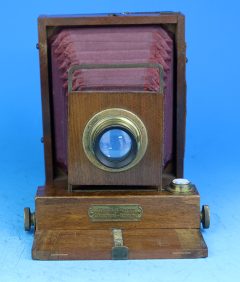D4840 01 FOTOCAMERA FOLDING 9X12 ACERBONI "OFFICINE A VAPORE" LEGNO E OTTONE MADE ITALY+ OBIETTIVO OTTONE VOIGTLANDER &SHON WEINVICHEL EURISCOP V