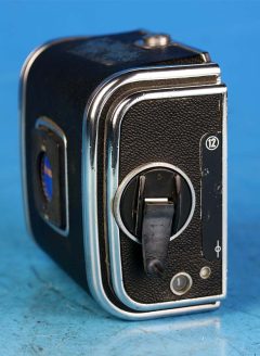 D6013 01 HASSELBLAD MAGAZZINO A12