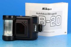 D6100 01 FLASH NIKON SB-20