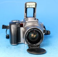 D6138 01 OLYMPUS IS-200 15/200 AF FOTOCAMERA BRIDGE 35 mm