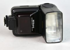 D6843 01 FLASH NIKON SB-24