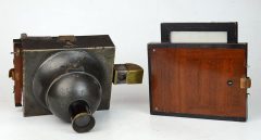 D6943 01 COMPAGNIE FRANCAISE DE PHOTOGRAPHIE APPARECCHIO PHOTOSPHERE 9X12 + MIRINO + 2 CHASSIS "1888"
