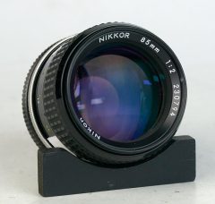 D7275 02 OBIETTIVO NIKON AI 85:2