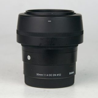 D7301 01 OBIETTIVO SIGMA X SONY E 30:1,4 DC DN