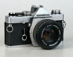 Olympus MCON-P02 Convertitore Macro Per Obiettivi Micro Quattro Terzi &ndash; Nuovo