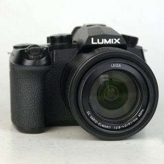 D7364 01 PANASONIC FZ 10002 OB. LEICA DC VARIO ELMARIT 2,8-4 (EQIVALENTE 25/400) BRIDGE