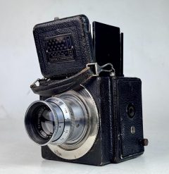 D7455 02 FOTOCAMERA ZEISS IKON ERNEMAN ERMANOX REFLEX 6X4,5 + OB MEYER TRIOPLAN 8,5 CM:2,9