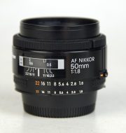 OBIETTIVO NIKON AF 50:1,8
