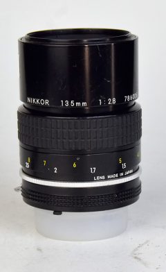 D7671 01 OBIETTIVO NIKON NIKKOR 135:2,8 AI