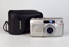 D7696 01 OLYMPUS SUPERZOOM 80G