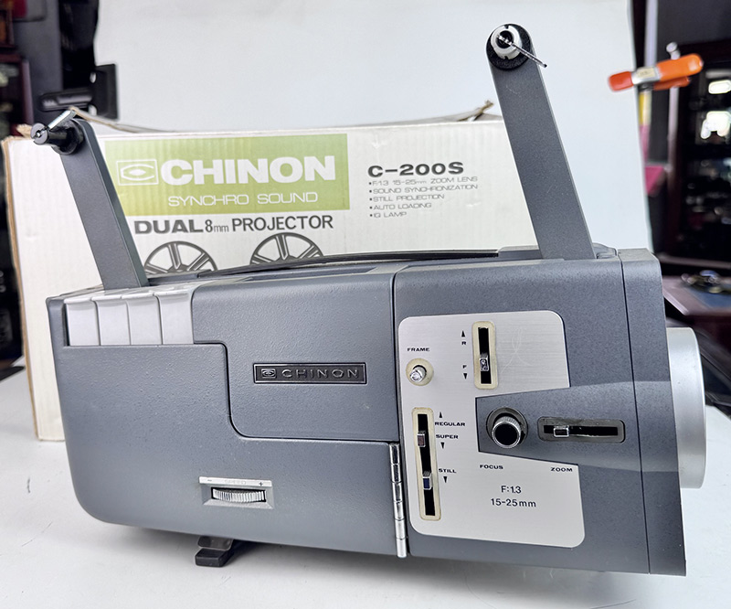 PROIETTORE CHINON C-200S X film 8 E SUPER 8 DUAL 8 SONORO 1 D7772 01