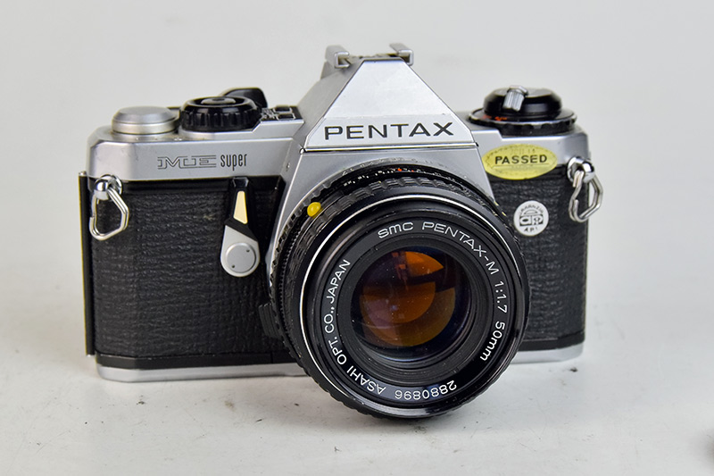 PENTAX ME SUPER + OBIETTIVO PENTAX SMC PENTAX -M 50:1,7 1 D7813 01