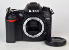 D7869 01 NIKON D7000 BODY