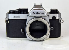 D7915 01 NIKON F M2 N (tendine titanio nido d'ape)