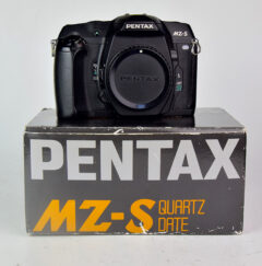 D7932 01 PENTAX MZ-S QUARZ DATE REFLEX ANALOGICA AF
