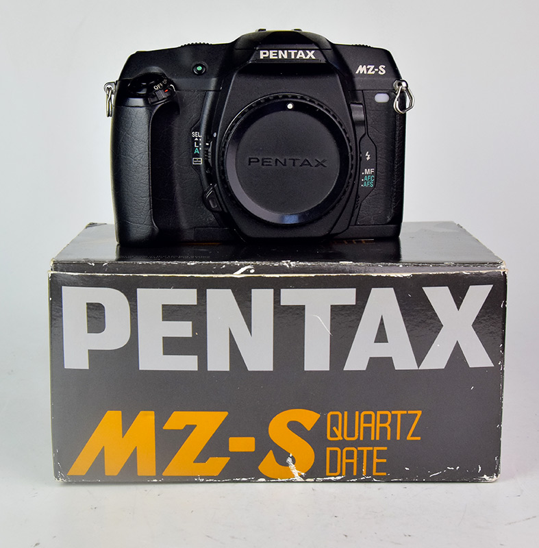 PENTAX MZ-S QUARZ DATE REFLEX ANALOGICA AF 1 D7932 01