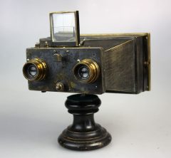 c5533 03 Fotocamera stereo Leron Bazin " Le Stereocycle " ob . Zeiss Tessar 72mm 6,3 scatola legno+ piedistallo
