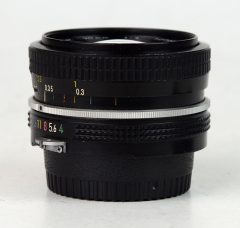 d7085 01 OBIETTIVO NIKON AI 20:4