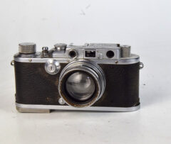 LEICA III “ 1934“ + OBIETTIVO LEITZ SUMMITAR 50:2 + FONDELLO CON INNESTO FLASH 39X1 LEICA V