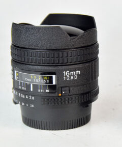 d7893 01 OBIETTIVO NIKON FISHEYE 16:2,8 AF D